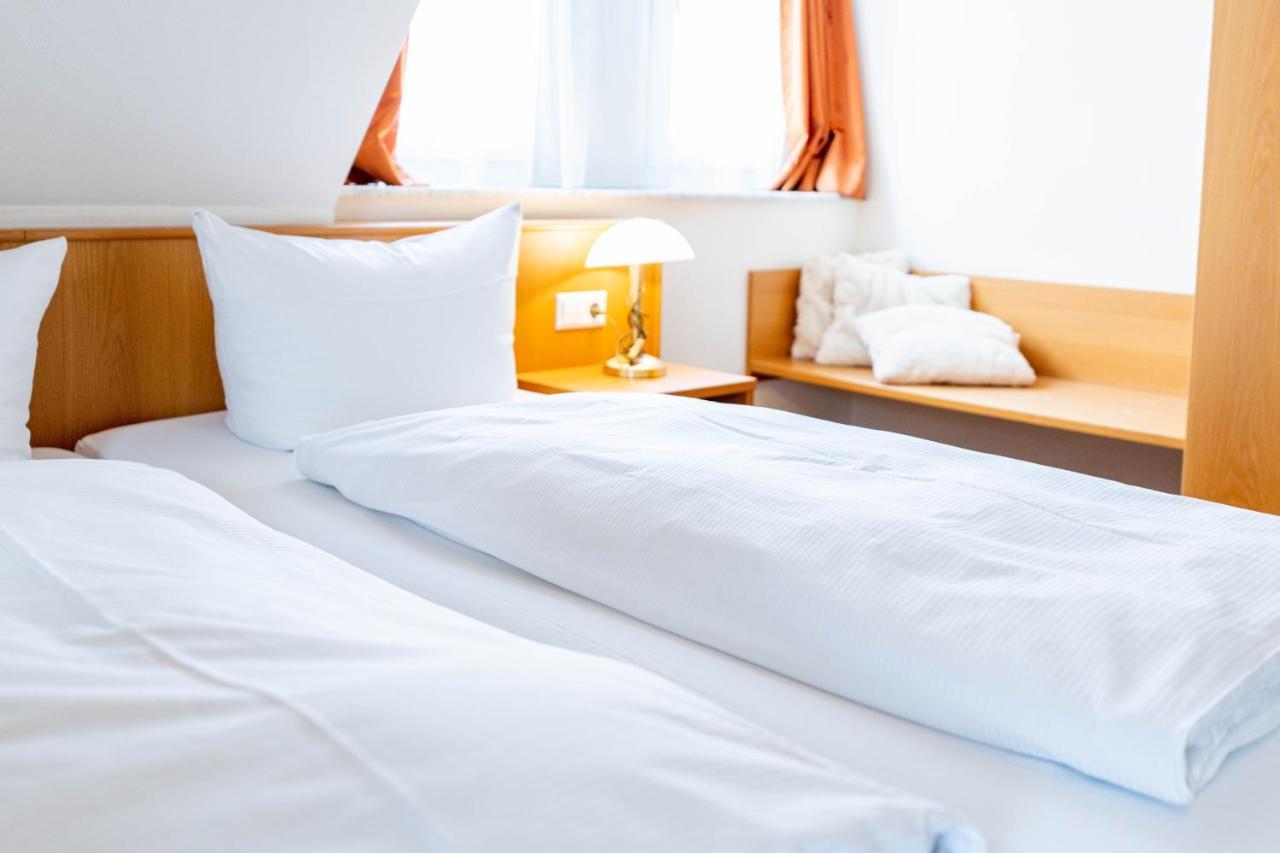 Hotel Am Roemerplatz Ульм Экстерьер фото