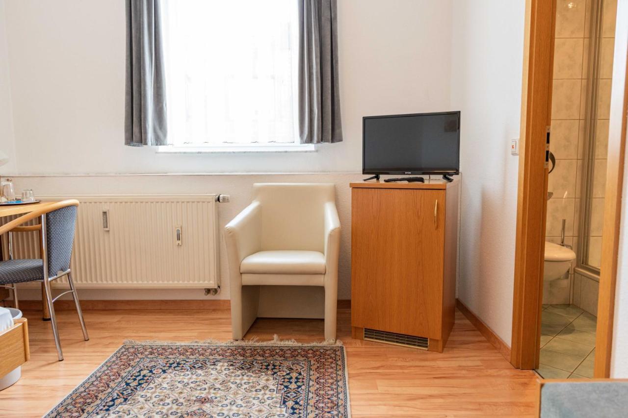 Hotel Am Roemerplatz Ульм Экстерьер фото