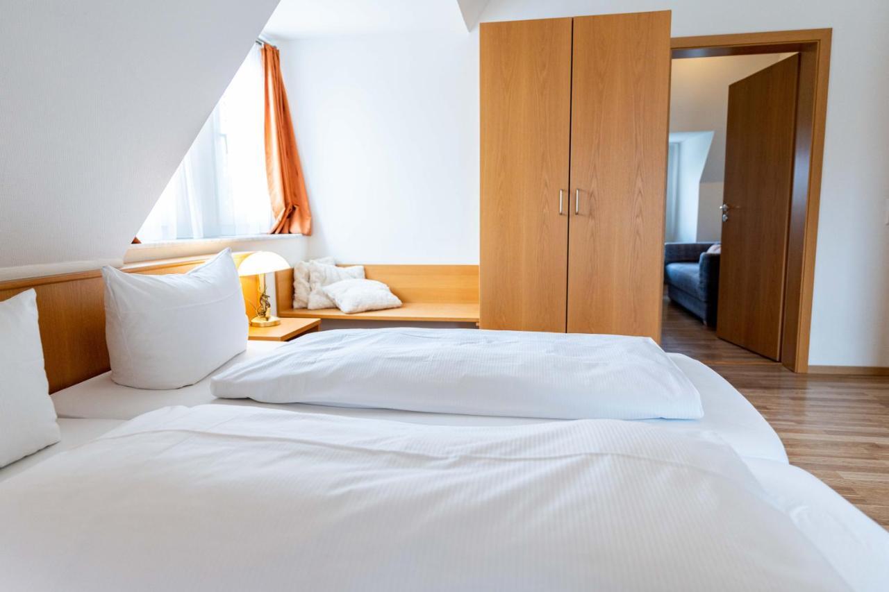 Hotel Am Roemerplatz Ульм Экстерьер фото