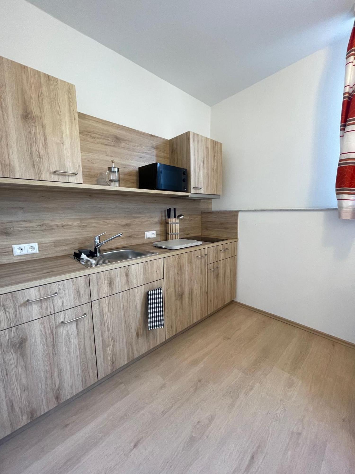 Hotel Am Roemerplatz Ульм Экстерьер фото